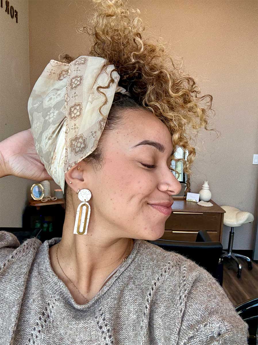 Best Satin Scarf Curly Hair Stylist in Jacksonville, Florida