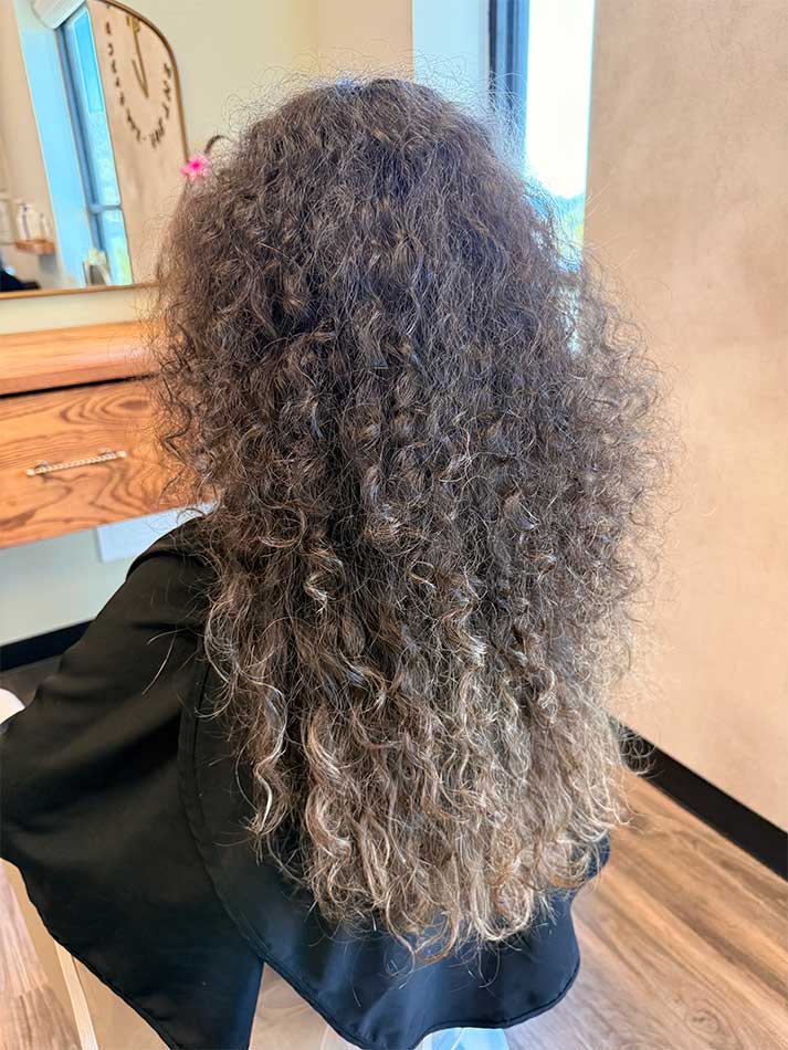 Latina curly hair | For the curls Salon